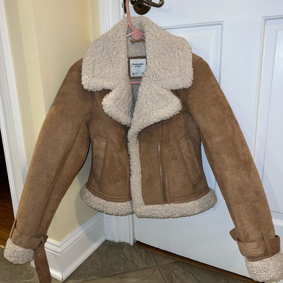 Abercrombie & Fitch Jackets & Blazers - XS New never worn Abercrombie & Fitch suede and Sherpa biker jacket